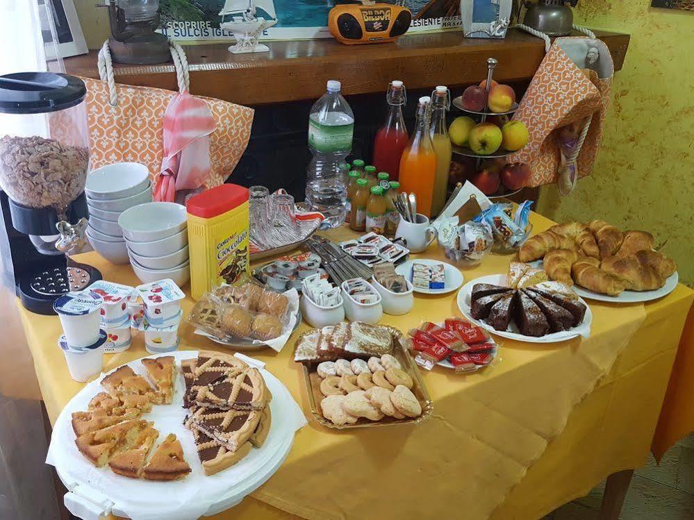 B&B Fantar House Carbonia Luaran gambar